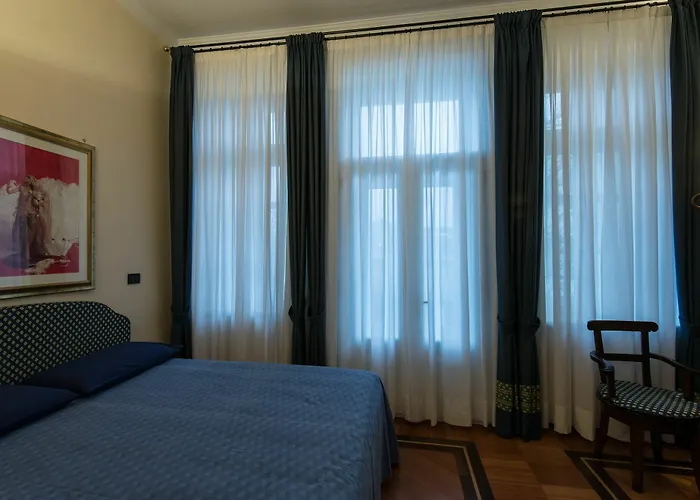 Jecna Aparthotel 4*