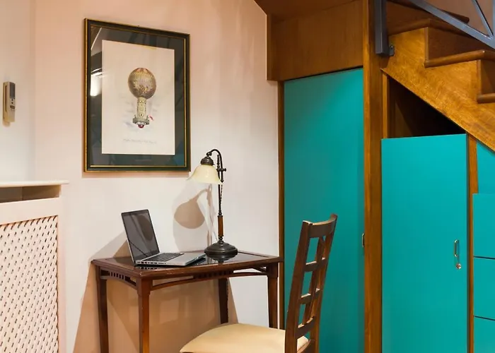 Jecna Aparthotel 4*